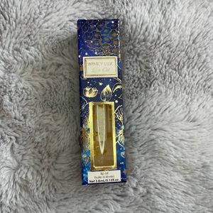 NWT WINKY LUX LIP OUT